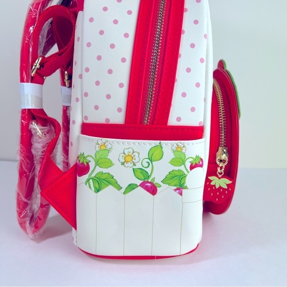 NWT Loungefly Strawberry Shortcake Strawberry House Mini Backpack - Picture 9 of 12
